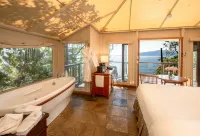 Rockwater Secret Cove Resort