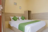 Yutaka Inn El Reyshi Banyuwangi - parcheggio