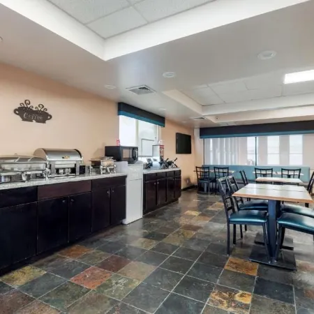 Turquoise Inn and Suites Cortez Near Mesa Verde