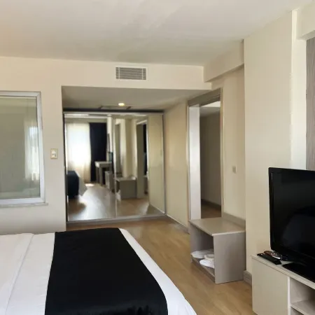 Zinos Hotel