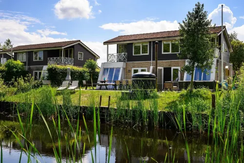 Comfortable Family and Friends House with Wellness - piscine