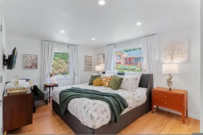 Family House w/ Creek, Fire pit & Yoga Deck Hotels in Lake City