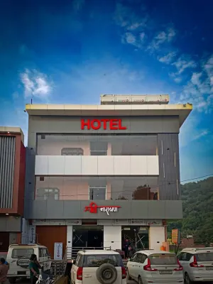 Hotel Shri Narayan - 2-Star