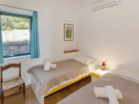 Open Your Door On The Beach! - Private Beach Home Hotels in Distos