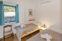 Open Your Door On The Beach! - Private Beach Home
