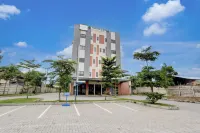 Stylish Deluxe Stay With Free Wifi and Parking