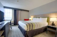 Comfort Inn & Suites Liverpool - Syracuse North - Parkplatz