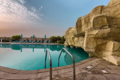 Park Apartments Dubai, An Edge by Rotana Hotel Отели в г. Дубай