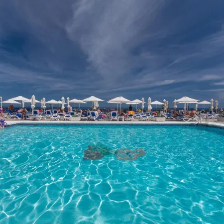 Hotel Yaramar - Adults Recommended