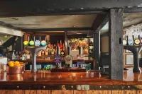 The Masons Arms - bar