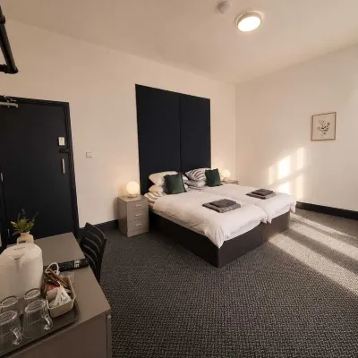 Warm and Comfortable Double Room Hotels near Kirkdale
