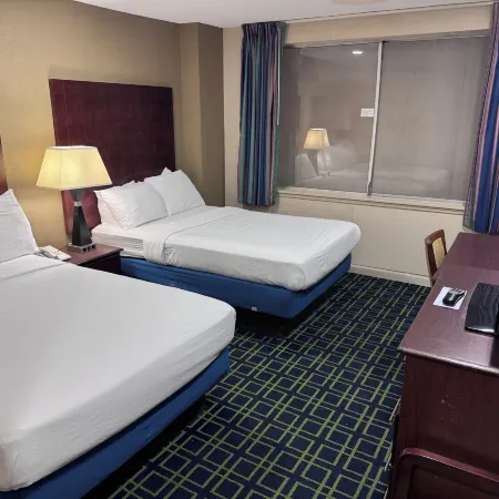 Barclay Hotel Atlanta Downtown Отели рядом с достопримечательностью «Экскурсионный офис телестудии CNN»