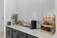 Landing Furnished Apartments near THSP - WiFi