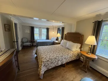 老鷹小屋客棧