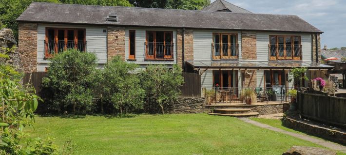 Fixit Cottage Hotels in Kingsbridge