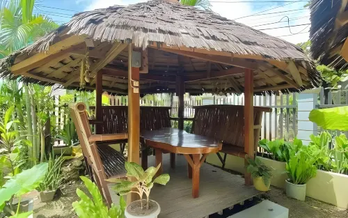 Coron Vista Lodge - Bed and Breakfasts
