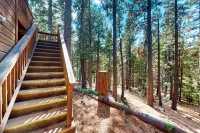 Projector & Deck! Family Cabin, 4 Mi to Lake Davis - Wifi