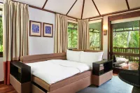 Le Domaine Oro, Series by Marriott - bars