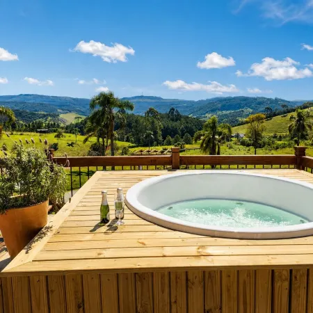 Cabana Pôr-do-Sol Com Jacuzzi + Hidro em Rancho Queimado - SC