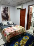 Hostal La Cigarra - Hostels