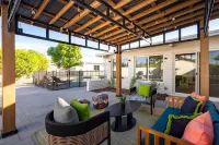 Golf Simulator Pool Sports Court Sleeps 24 - Bungalows