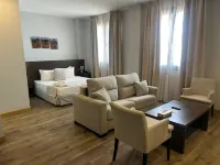 Le Grand Hôtel de Thies - Kolam Renang