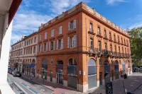 Le Moderne Hôtel - Bãi đậu xe