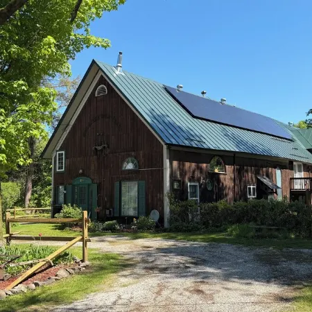 Rustic Vermont Barn Home Near Jay Peak w/Pizza Oven
