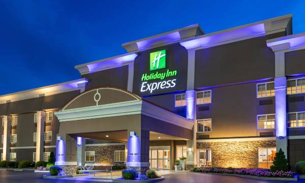 Holiday Inn Express Bowling Green by IHG