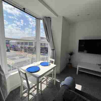 Stylish 1-Bed Flat Central Cardiff Bay View Others
