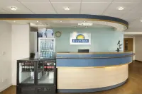Days Inn by Wyndham Leicester Forest East M1 - parking