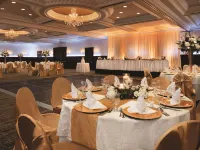 โรงแรมเรดิสัน ซินซินแนติ ริเวอร์ฟรอนท์ โรงแรมใกล้ชิงช้าสวรรค์ Skystar Wheel