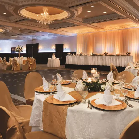 Radisson Hotel Cincinnati Riverfront