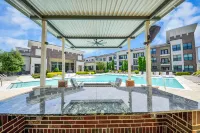 Luxury 2BR 2BA King Beds Houston Stay Fast Wi-Fi - 2-Star