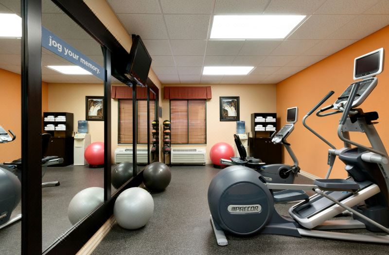 Hampton Inn Longmont photo 2