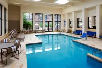 Sheraton Milwaukee Brookfield Hotel - Pool