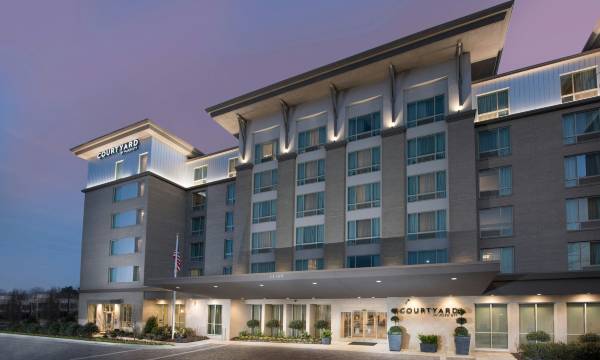 Courtyard Atlanta Alpharetta/Avalon Area