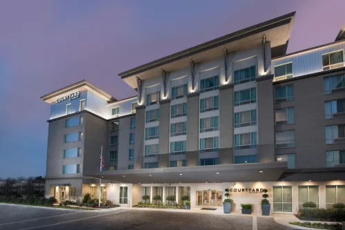 Courtyard Atlanta Alpharetta/Avalon Area - parking