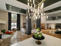 The American Hotel Atlanta Downtown, Tapestry Collection by Hilton Hotels near ذا تابرنكل
