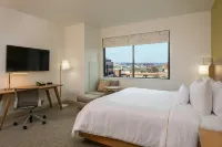Element Moline - Pet friendly