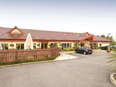 Premier Inn Oldham Central