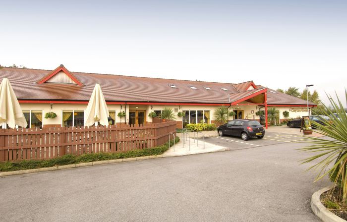 Premier Inn Oldham Central