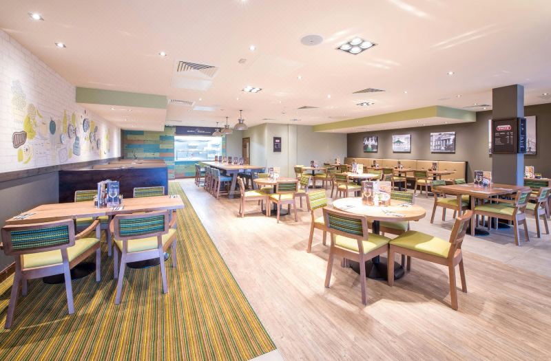 Premier Inn Basingstoke Town Centre photo 5