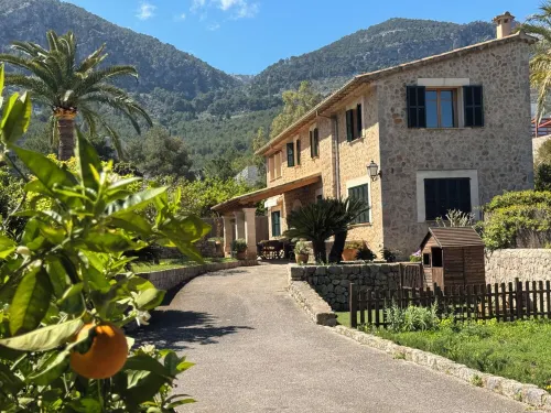 Sa Finqueta Luxury Elegant Mansion with breathtaking views in Sóller - بيت ضيافة