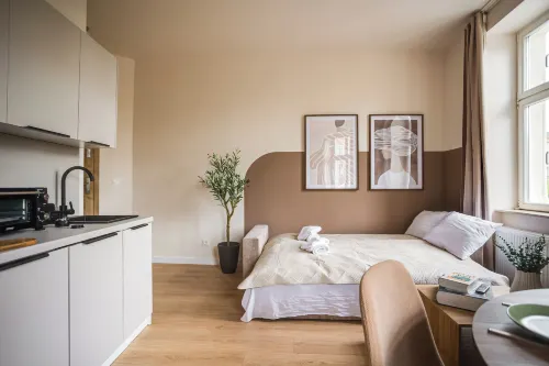 Apartament z Balkonem Kamienica przy R. Łazarskim - 2 ดาว