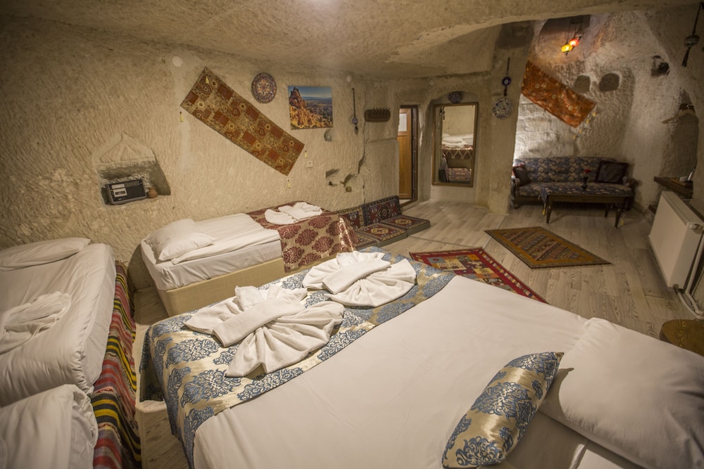 Mia Cappadocia Cave Hotel