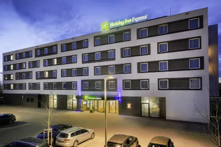 Holiday Inn Express Friedrichshafen Отели рядом с достопримечательностью «Бодензе»