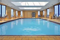 Hilton Rosemont Chicago O'Hare - Pools