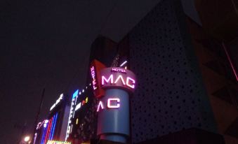 Mac Hotel