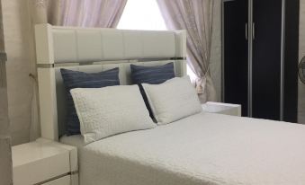 Patzerella's Cozy Nest